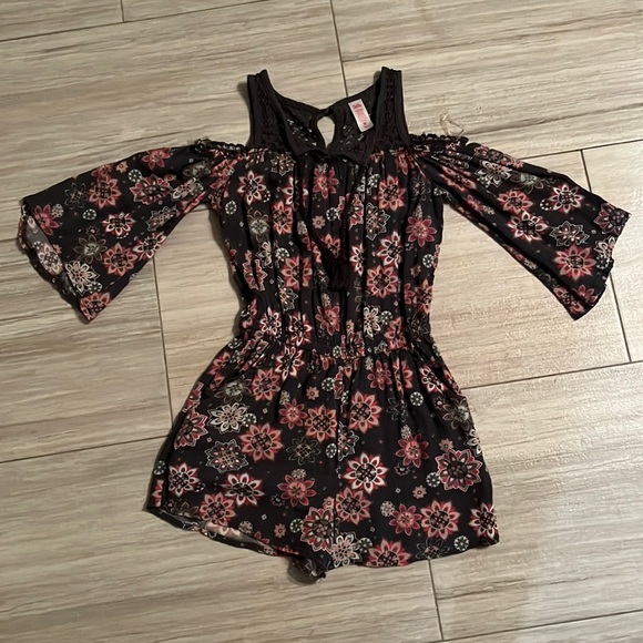 Girls romper - Picture 1 of 3